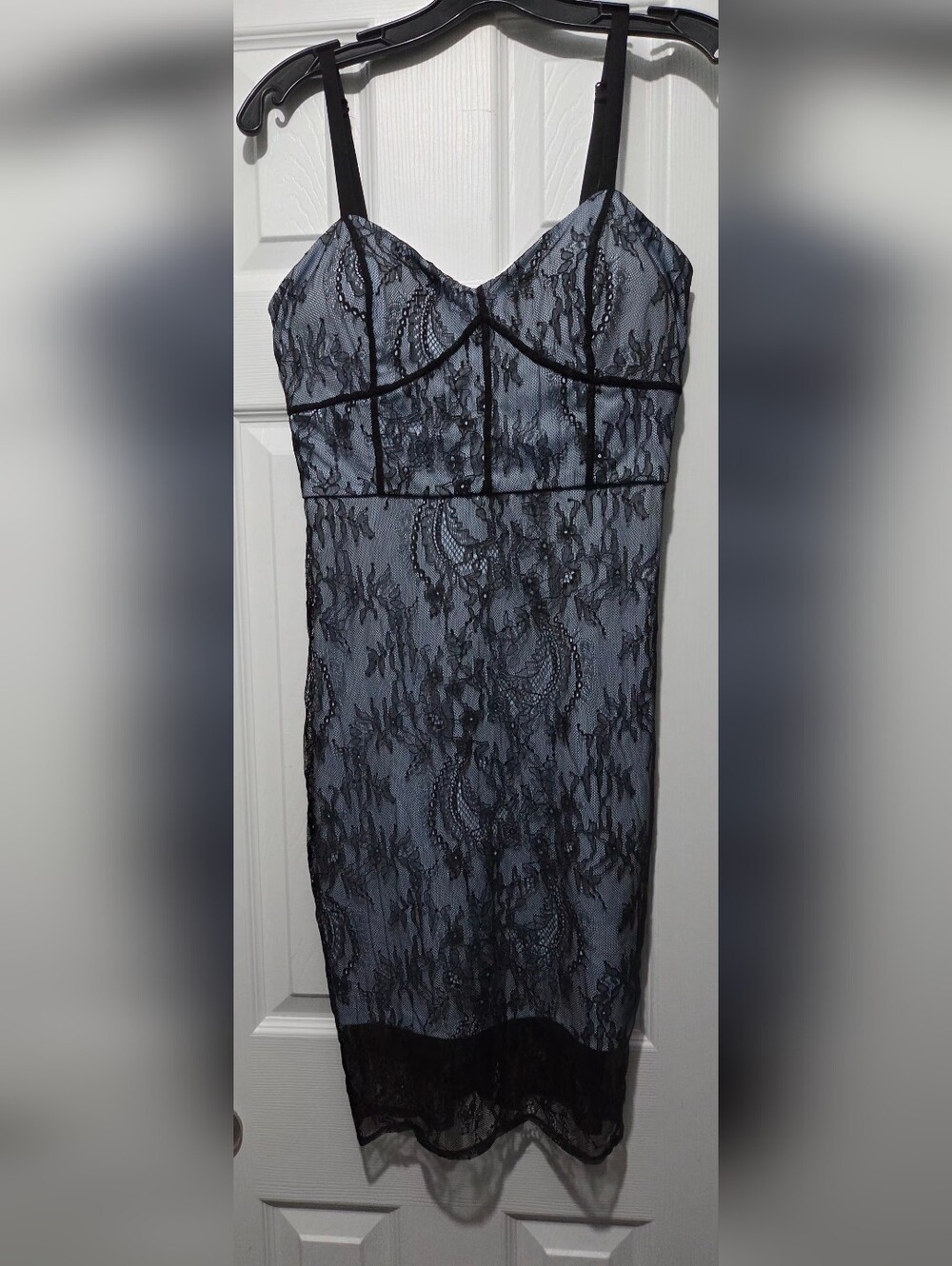 Guess Women’s Black Floral Lace Bustier Sheath Dress with Light Blue Lining